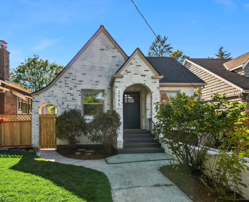 2545 2nd Ave W | Seattle