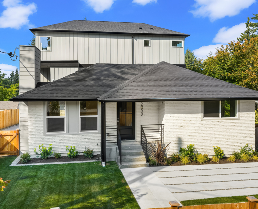 2032 NE 123rd St | Seattle