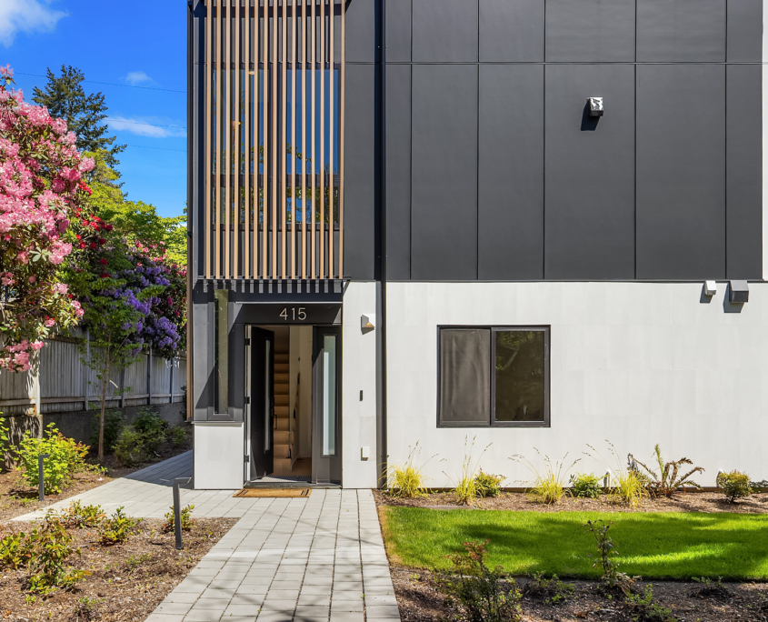 415 99th Ave NE | Bellevue